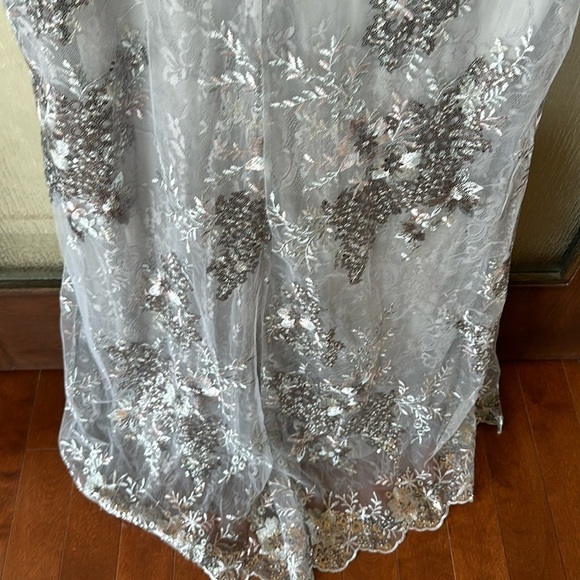 Mac Duggal EMBELLISHED V NECK ILLUSION LONG SLEEVE GOWN size 16 $698 - Picture 16 of 16